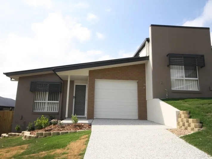 Gorgeous, Modern, Low Maintenance!