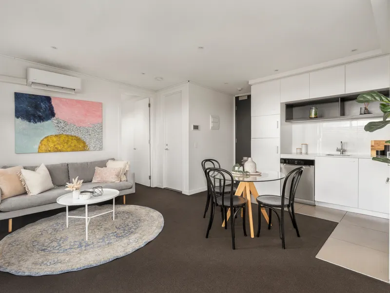 Contemporary & Convenient Living!