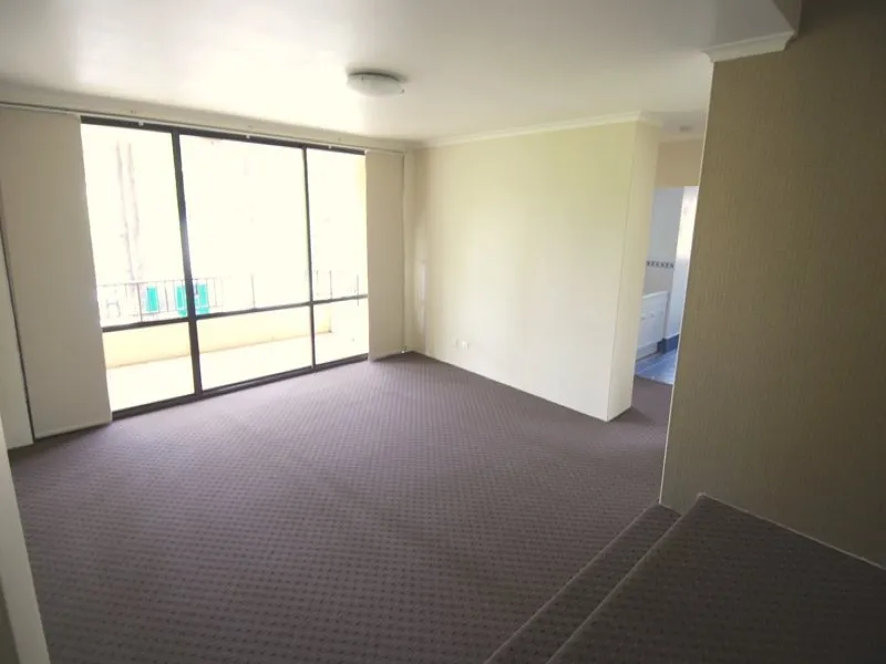 2 Bedroom Unit at Convenient Location.