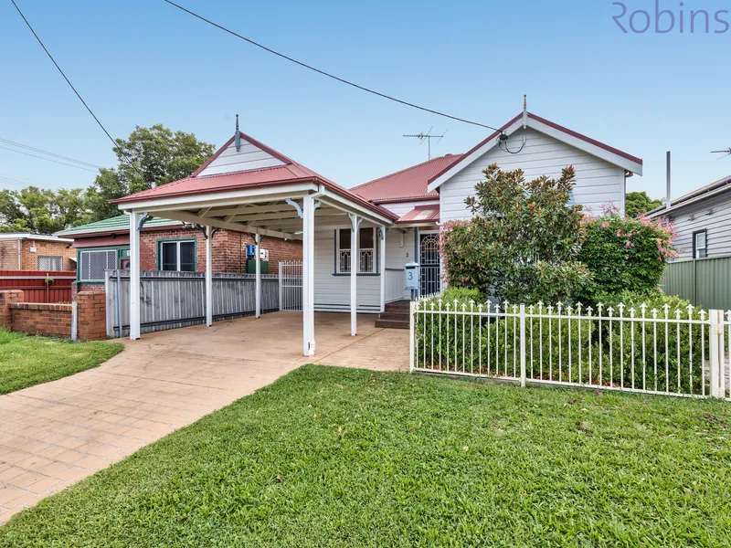 Well presented four bedroom home; period features with modern updates. Pets considered!