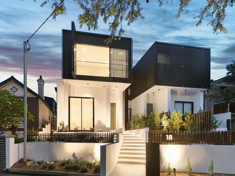 Statement new home in walk-to-everywhere setting