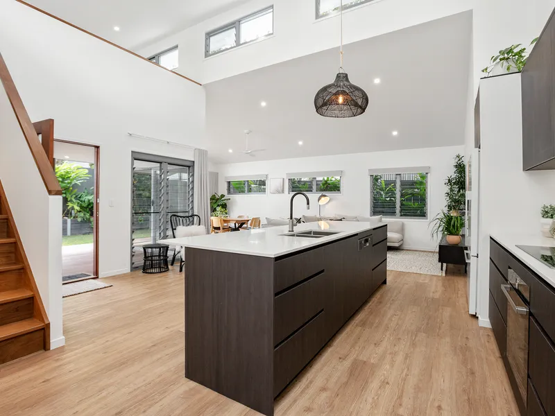 Spacious and modern home close to the Golden Grid