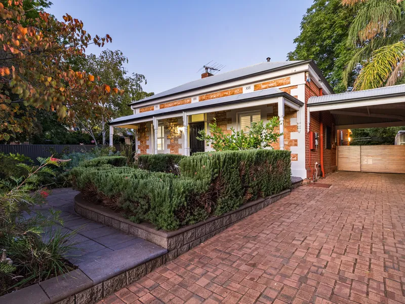 Picturesque, Reimagined & Renovated, Double Fronted C.1900 Sandstone Cottage on Highgate Street.