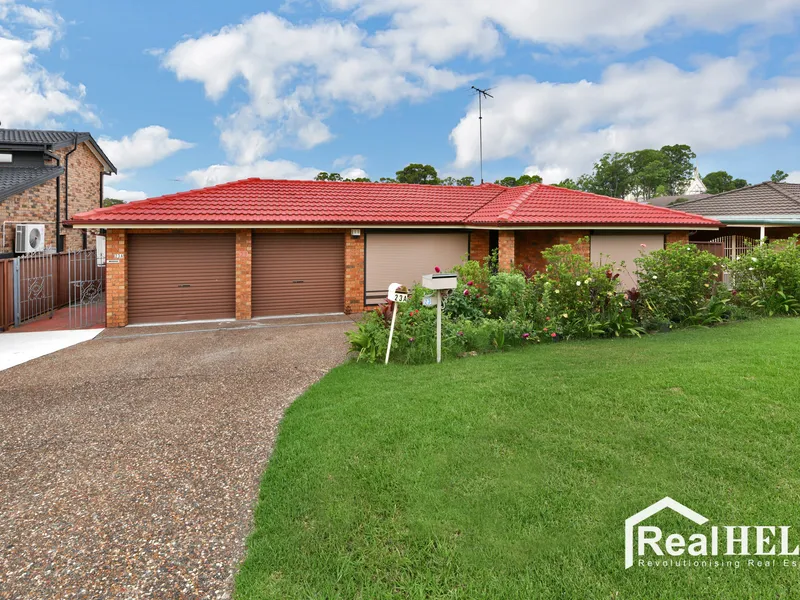 SUPERB FAMILY HOME WITH GRANNY FLAT