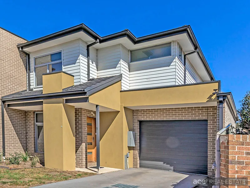 YOUR GATEWAY TO LAVERTON LIVING!