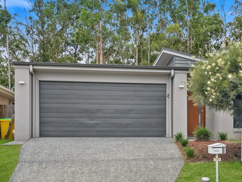 BEAUTIFUL FAMILY HOME WITH SOLAR