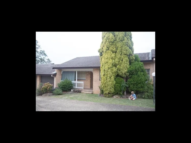 Spacious Quiet 3 bed townhouse close to everything