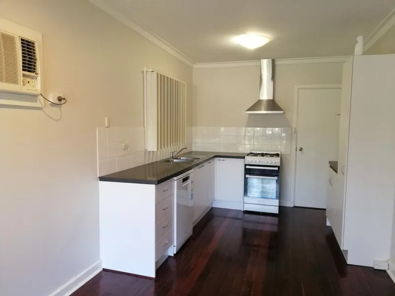 EXTRA SPACE AND COMFORT - BREAK LEASE !!