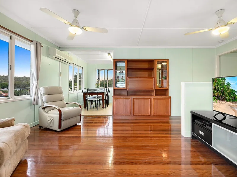 Quiet elevated location, with amazing forest views