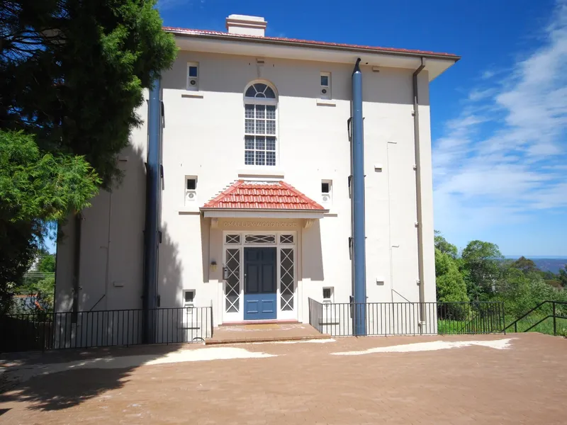 Pristine Location In the Centre of Town