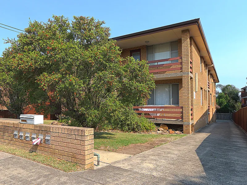 Updated Two bedroom Apartment