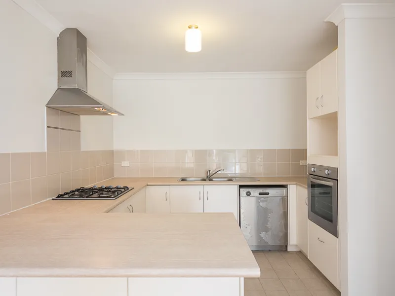 FANTASTIC LOCATION IN RESORT STYLE COMPLEX