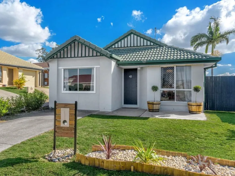 Beautiful Family Home In Quiet Street
