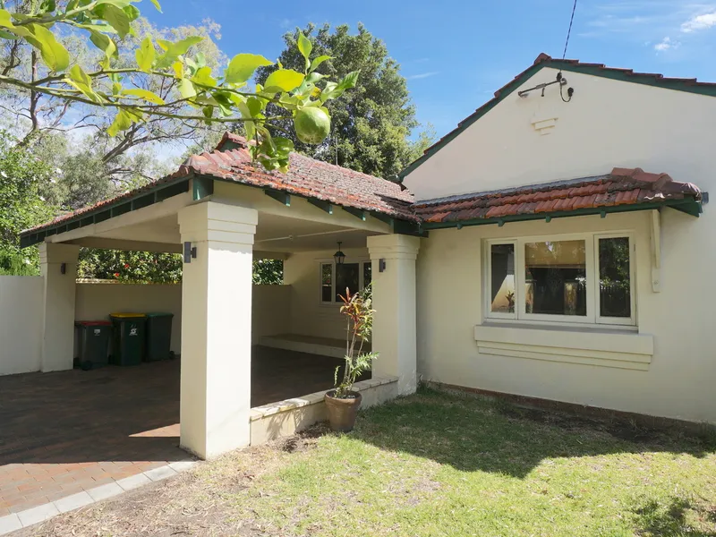 4 BED + STUDY FEDERATION HOME