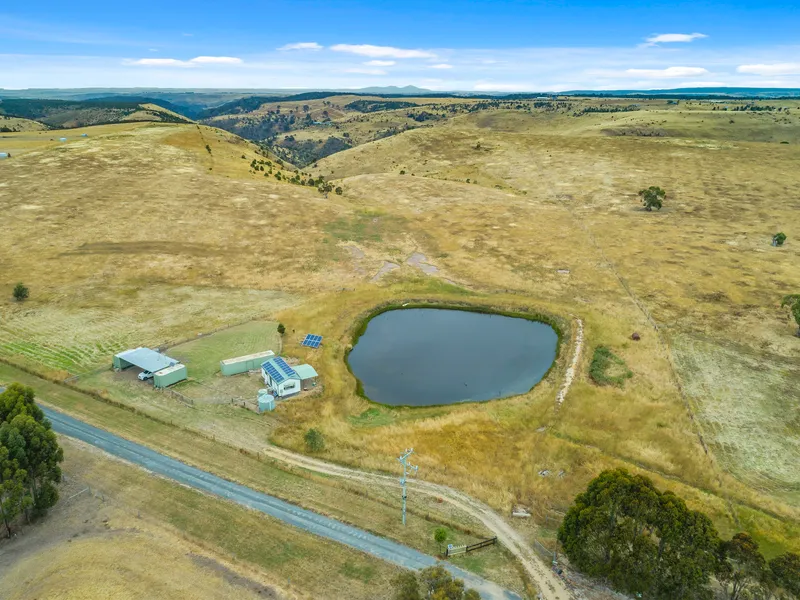 BACCHUS MARSH DISTRICT – 86.2ha (211 Acres) Excellent grazing and cropping capacity 