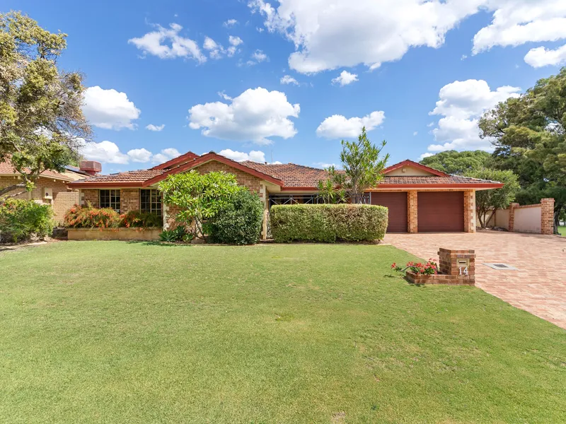 Sorry It's Gone! Under Offer!