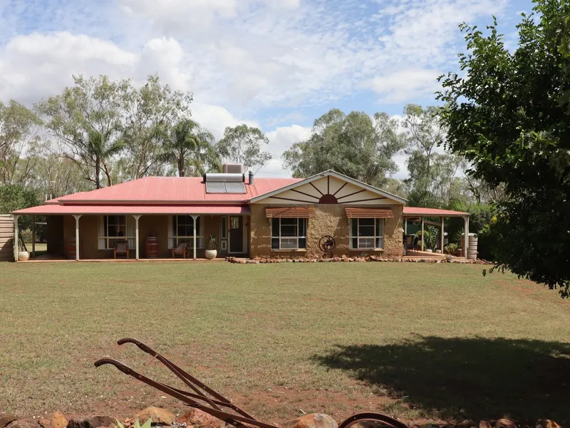 TRANQUIL FAMILY LIVING ON 3.1 ACRES