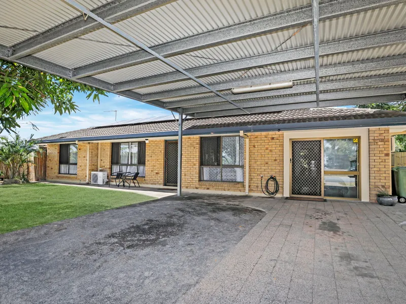 PERFECT FAMILY HOME ON CORNER BLOCK!