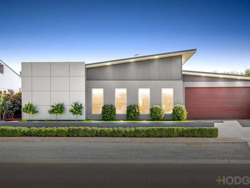 ARCHITECTURALLY DESIGNED AND PERFECTLY APPOINTED!!