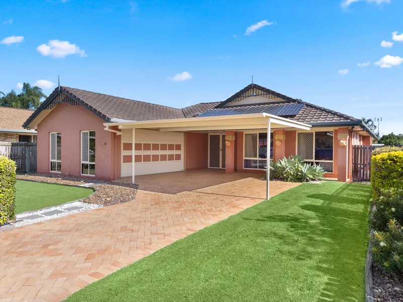 Well-Presented Ex-Display Home Nestled in a Quite Neighborhood