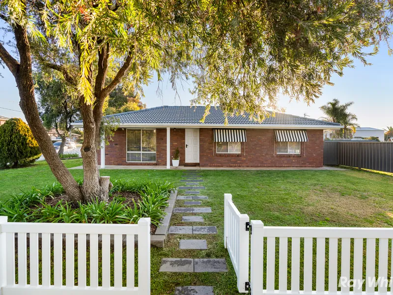 Great Location in Lake Albert