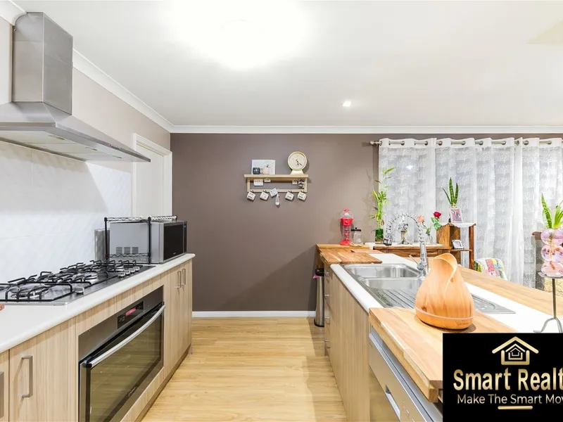 Modern and spacious 4 x 2 family home in Armadale