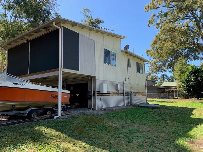 Your new bargain island home