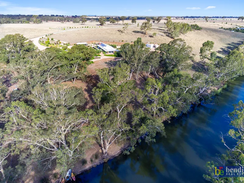Stunning homestead and 133 acre estate on the banks of the Campaspe River