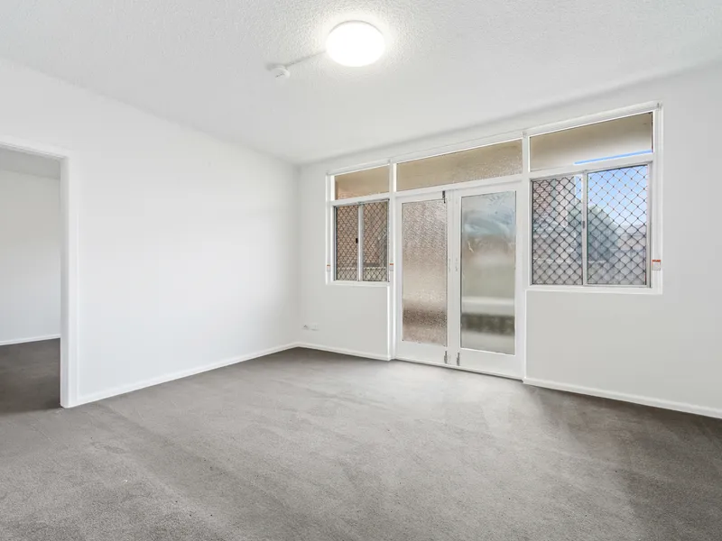 NEWLY RENOVATED 2 BEDROOM UNIT 