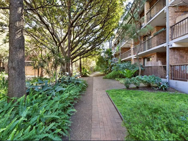 FULLY FURNISHED 1 Bedroom Apartment