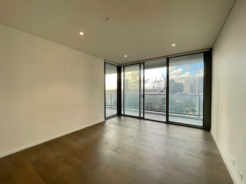 Spacious North Facing 2 Bedroom Apartment