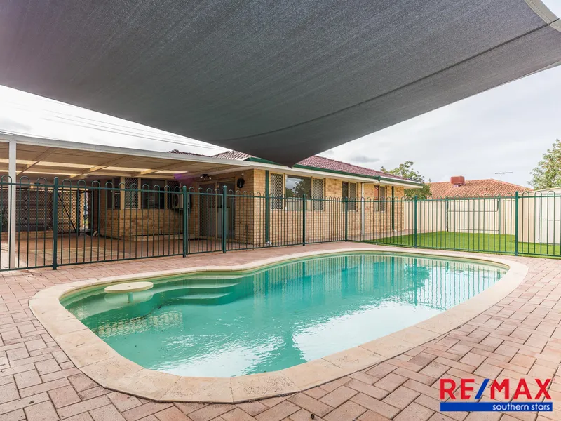 Magic on McLean ...... by the Mitchell Family Team.