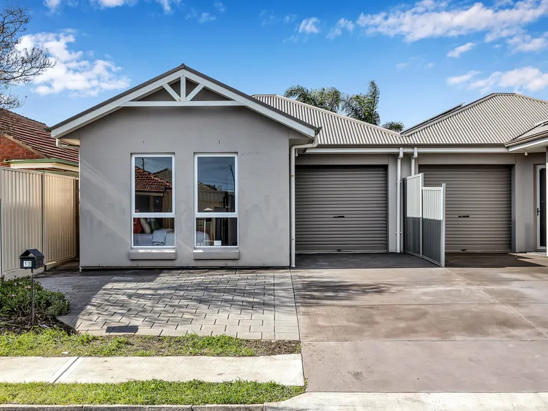BEAUTIFUL 3 BEDROOM, 2 BATHROOM MODERN FAMILY HOME ONLY MINUTES FROM WEST LAKES, SEMAPHORE & MORE