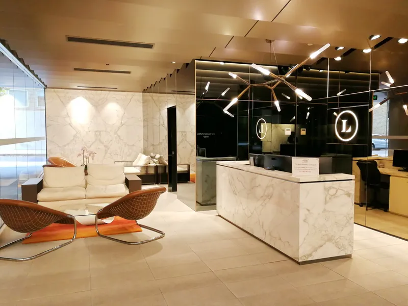 Luxury One Bedroom Apartment in Heart of North Sydney!