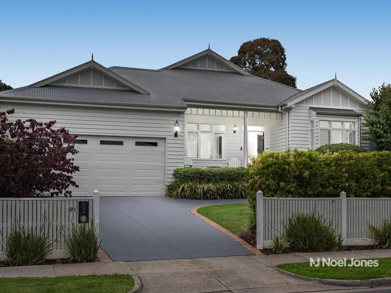 A Grand Design For Modern Living