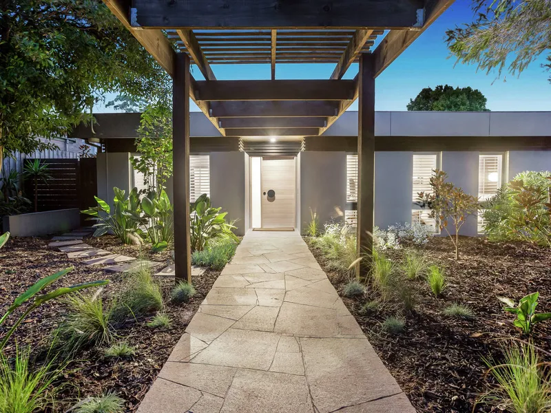 Ultra Stylish Family Oasis in Premier Beachside Location