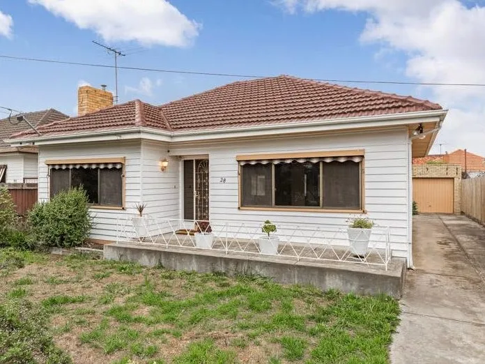 Great Location -close to Angliss Reserve