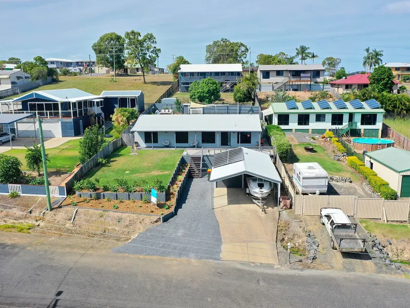 Family home with in ground swimming pool and spa