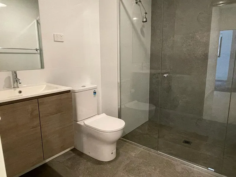 Top-level 2 Bedroom Apartment | Water Usage Included