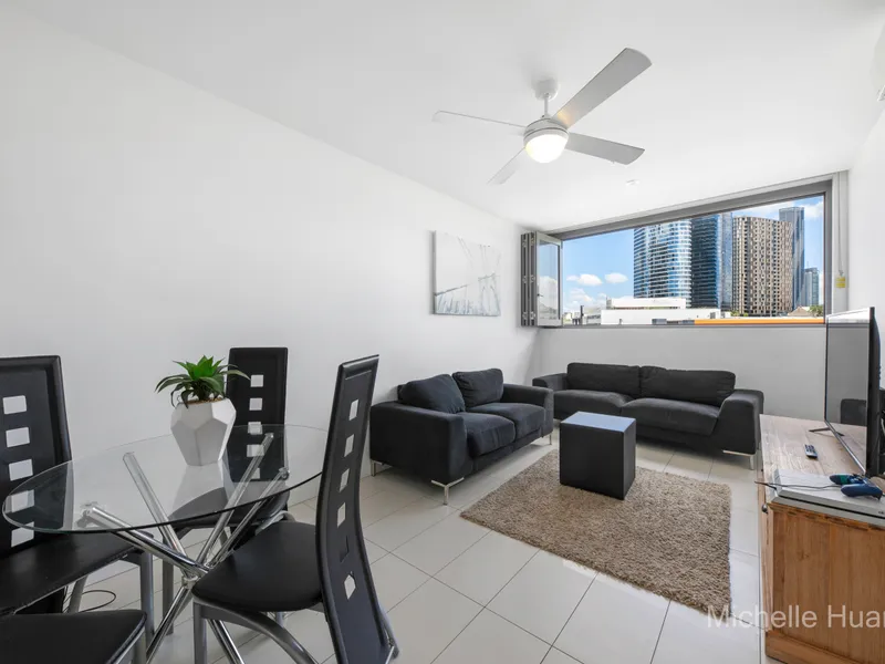 INNER CITY LIVING AT ITS BEST! Returns $350 per Week