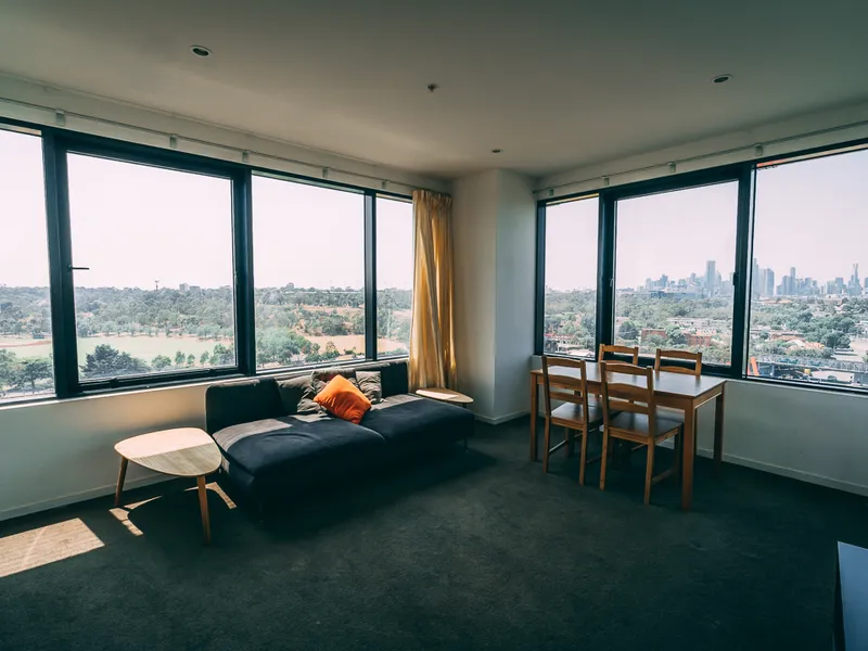 Beautiful Bright, Furnished Corner Apartment with City Views