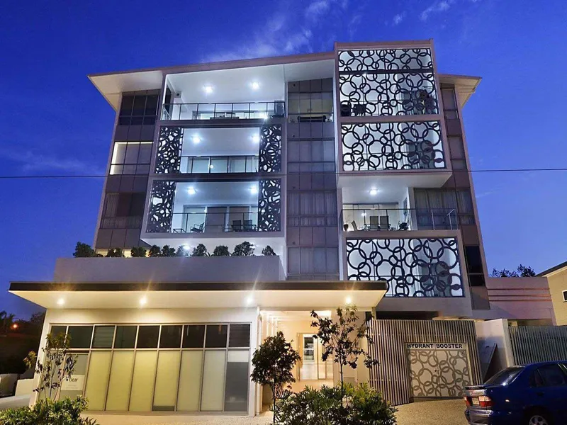 Large apartment with generous sized balcony
