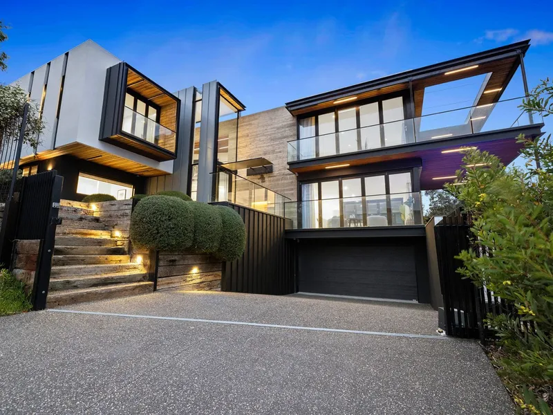 ~ Architect-Designed Beachside with Bay Views ~