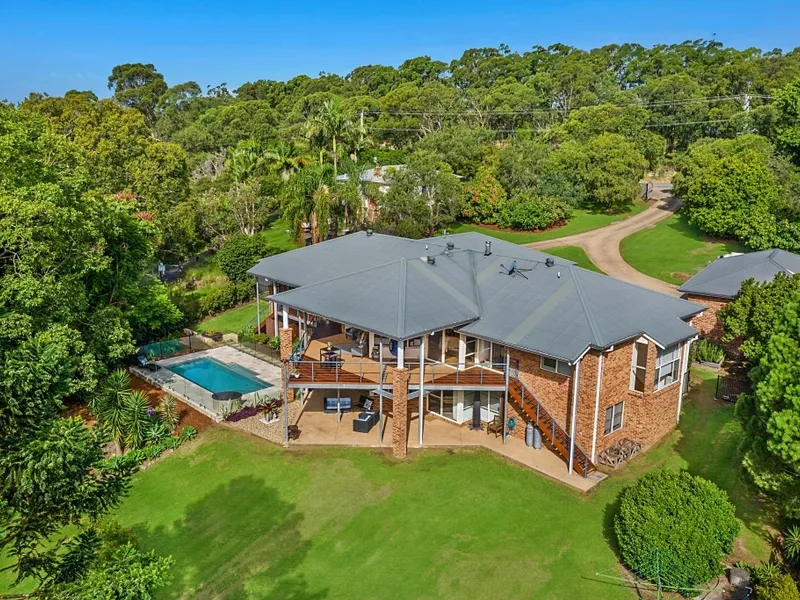 An elegant and grand country escape