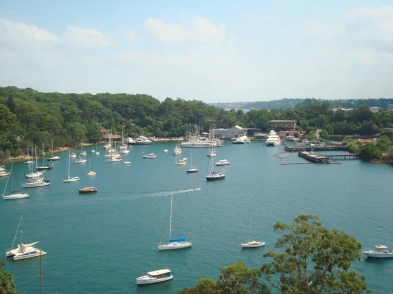 Two Bed Apartment with Spectacular Views & Parking