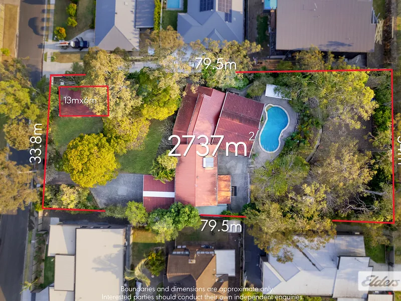 Live in the heart of Nature with this Sprawling Family home on a Large 2,737m2 Block!