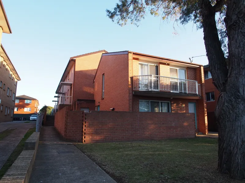 Full renovated two bedroom townhouse