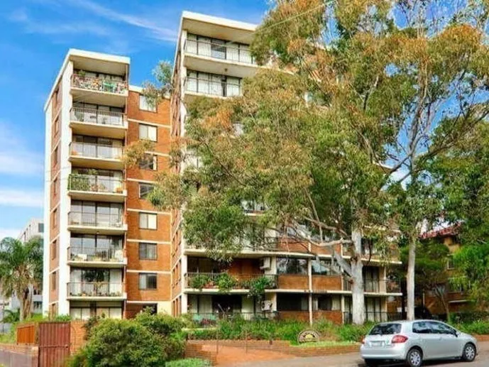 Ideal Location - One Week Free Rent