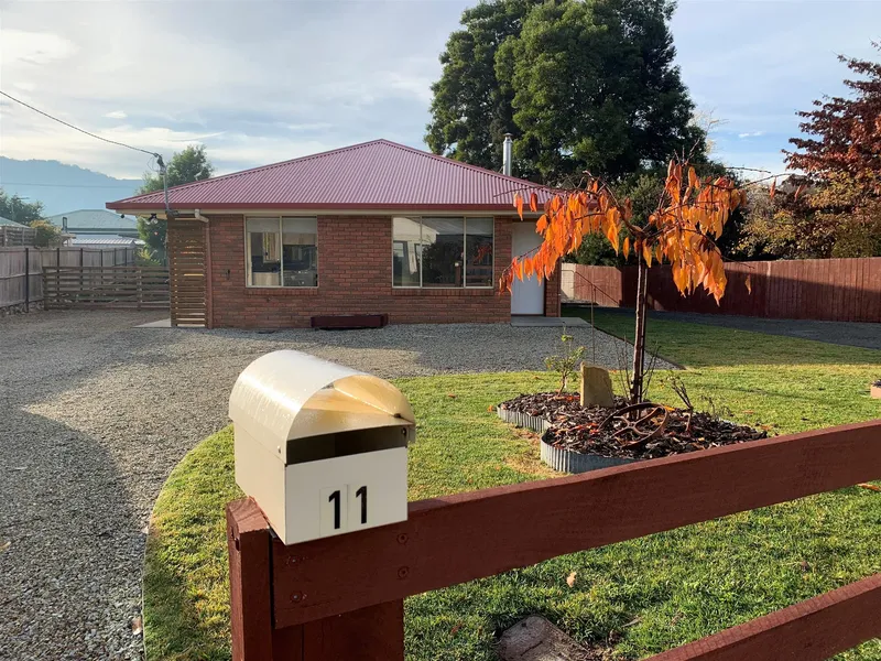 PEACEFUL 3 BEDROOM HOME 