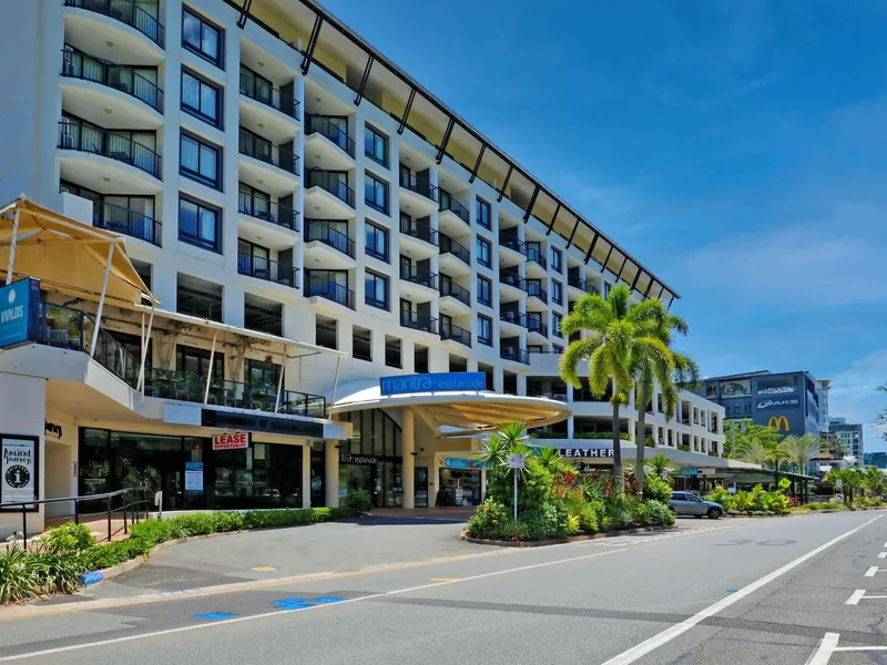 MANTRA ESPLANADE - LUXURY DUAL KEY - CITY/MOUNTAIN/INLET VIEWS